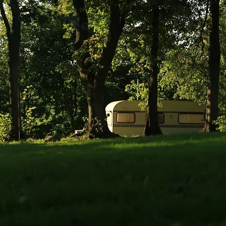 Luxusní stan Pilwa 17 - Glamping Na Mazurach Węgorzewo